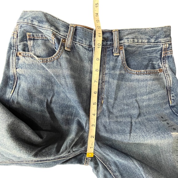 NWT American Eagle women's Mom Jean  medium wash Size 6S High Rise - Picture 7 of 12